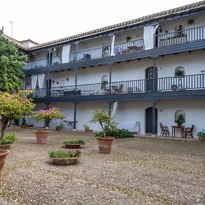 Appartamento En Monumento Historico Nacional Corral Del Conde-duque De Olivares, Siviglia